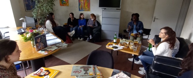 Die Städtegruppe Hamburg zu Besuch bei Dayan Kodua vom Gratitude Verlag