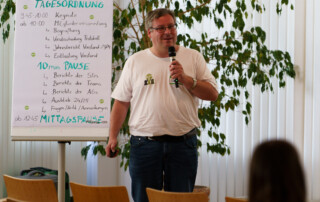 Ehrenmitglied Stephan Brünig hielt die Keynote zum 15-jährigen Jubiläum der JVM.